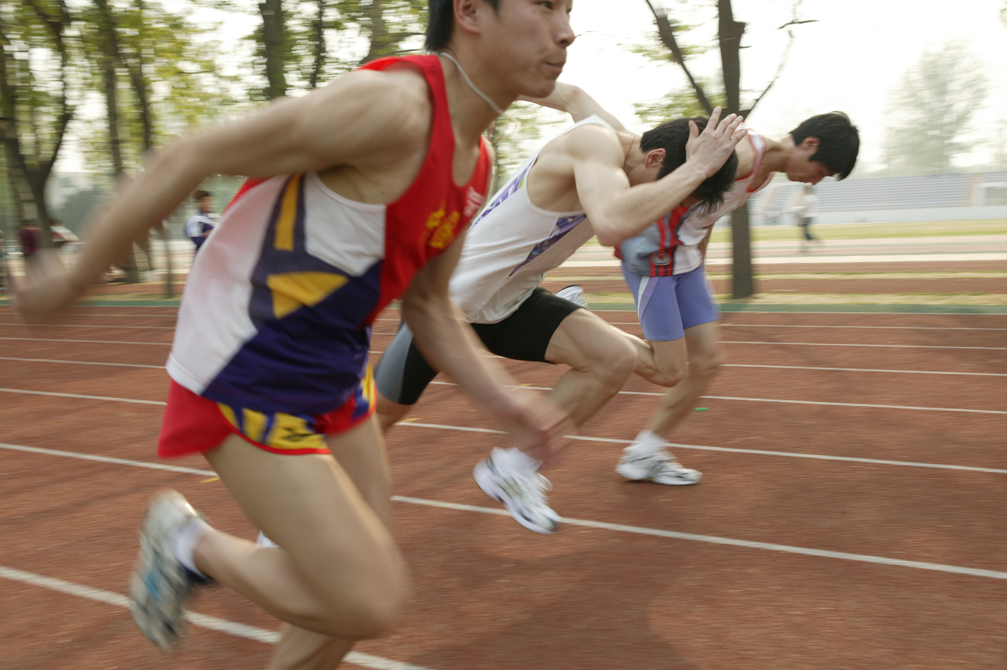 九游体育官方登录入口-包含四川队紧咬比分，险胜对手进入胜利行列的词条