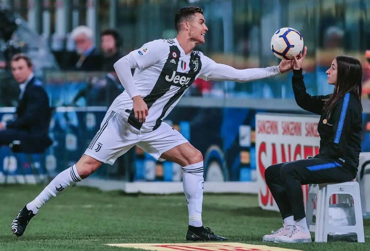 九游体育亚洲官网-尤文图斯客场得胜，意甲豪门气势如虹