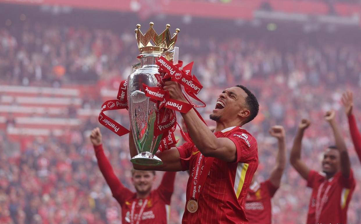 利物浦主场连胜，锋线表现抢眼