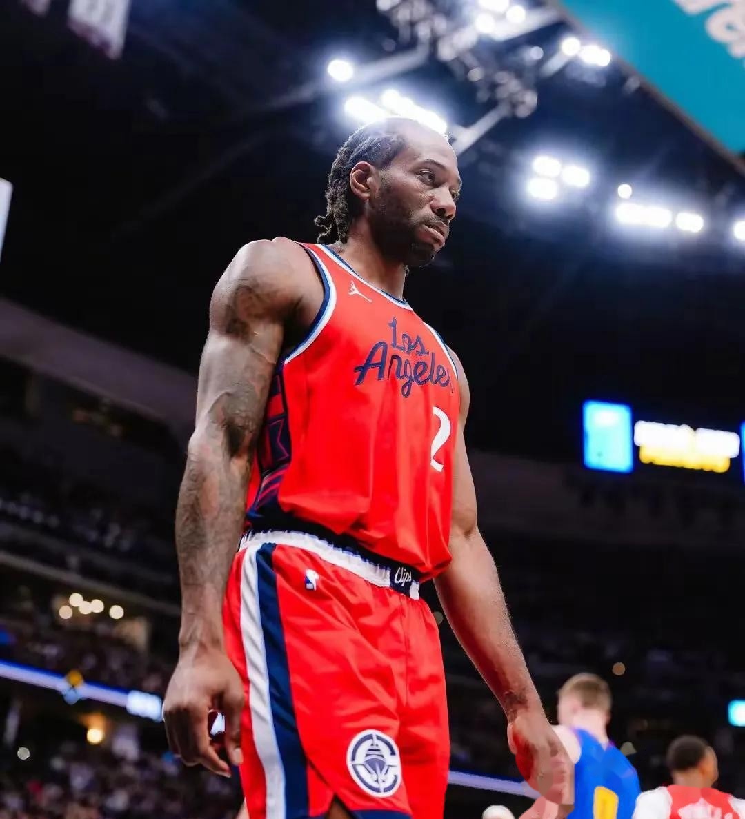 九游体育网页版-关于快船客场取胜热火，莱昂纳德神奇绝杀的信息