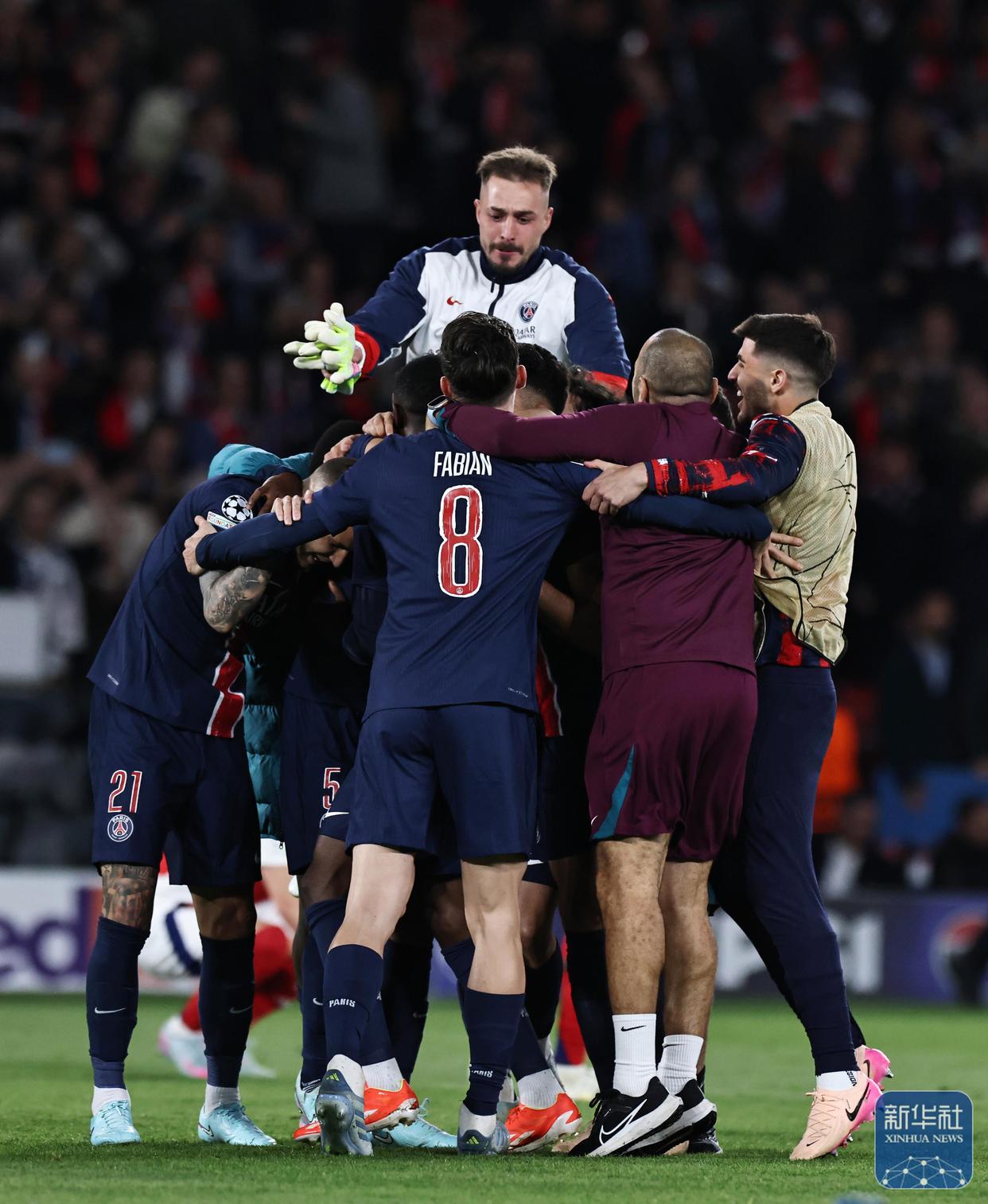 巴黎圣日耳曼队员荷兰猎豹受伤,或将缺席接下来几场比赛的简单介绍 巴黎圣日耳曼队员荷兰猎豹受伤,或将缺席接下来几场比赛的简单介绍