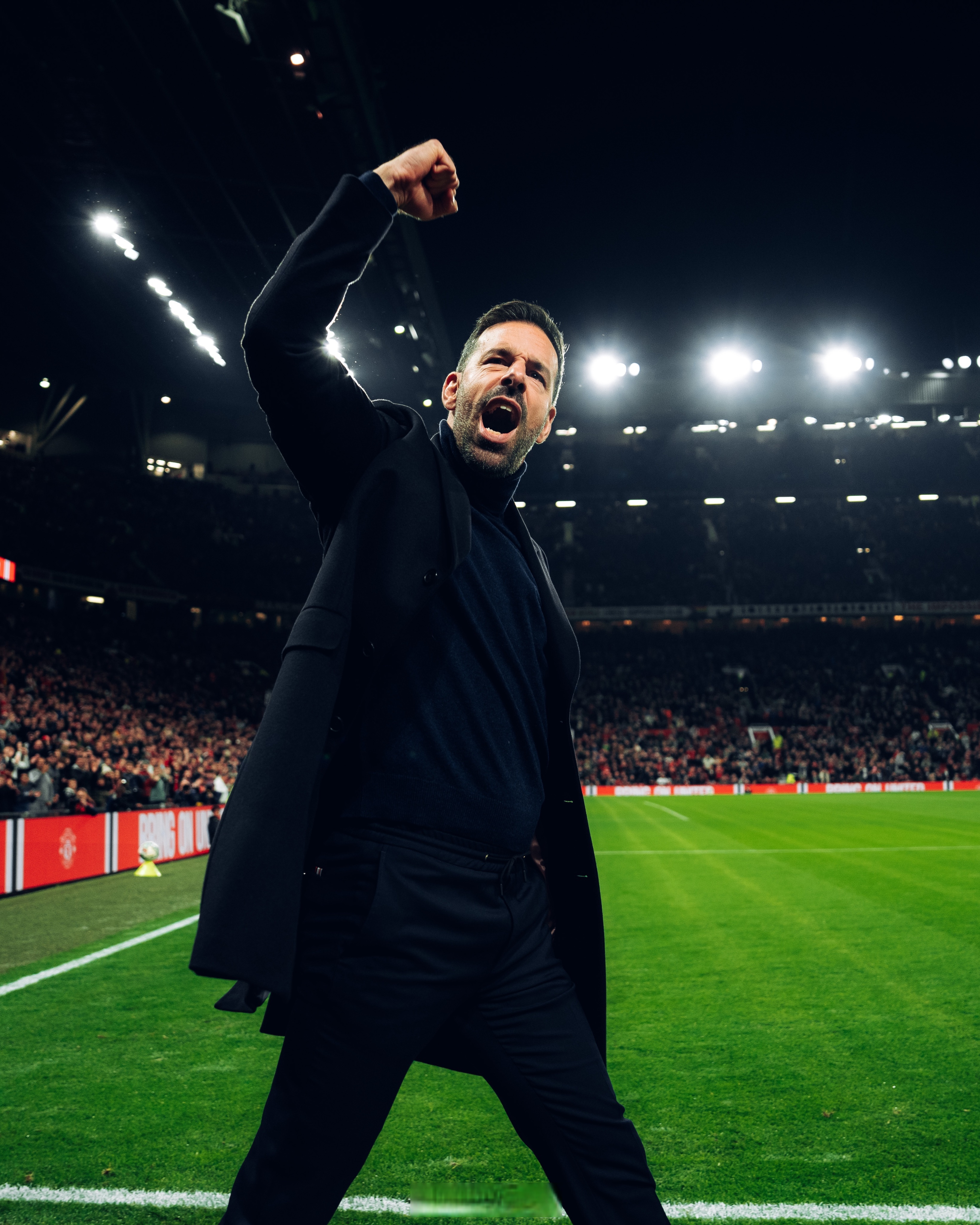 曼联客场大胜,球员状态火热备受期待 曼联客场大胜,球员状态火热备受期待