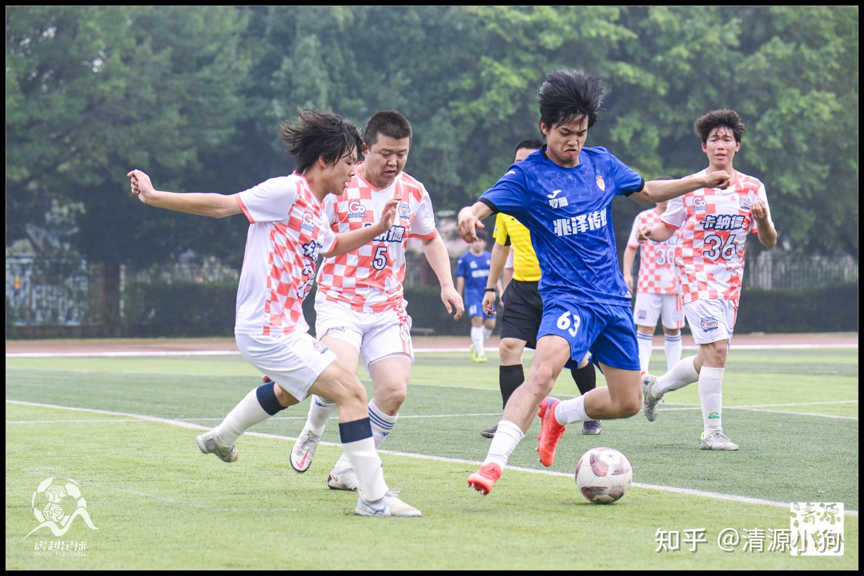 足球联赛强队实力激烈角逐，实力球队角逐脚步探索的简单介绍