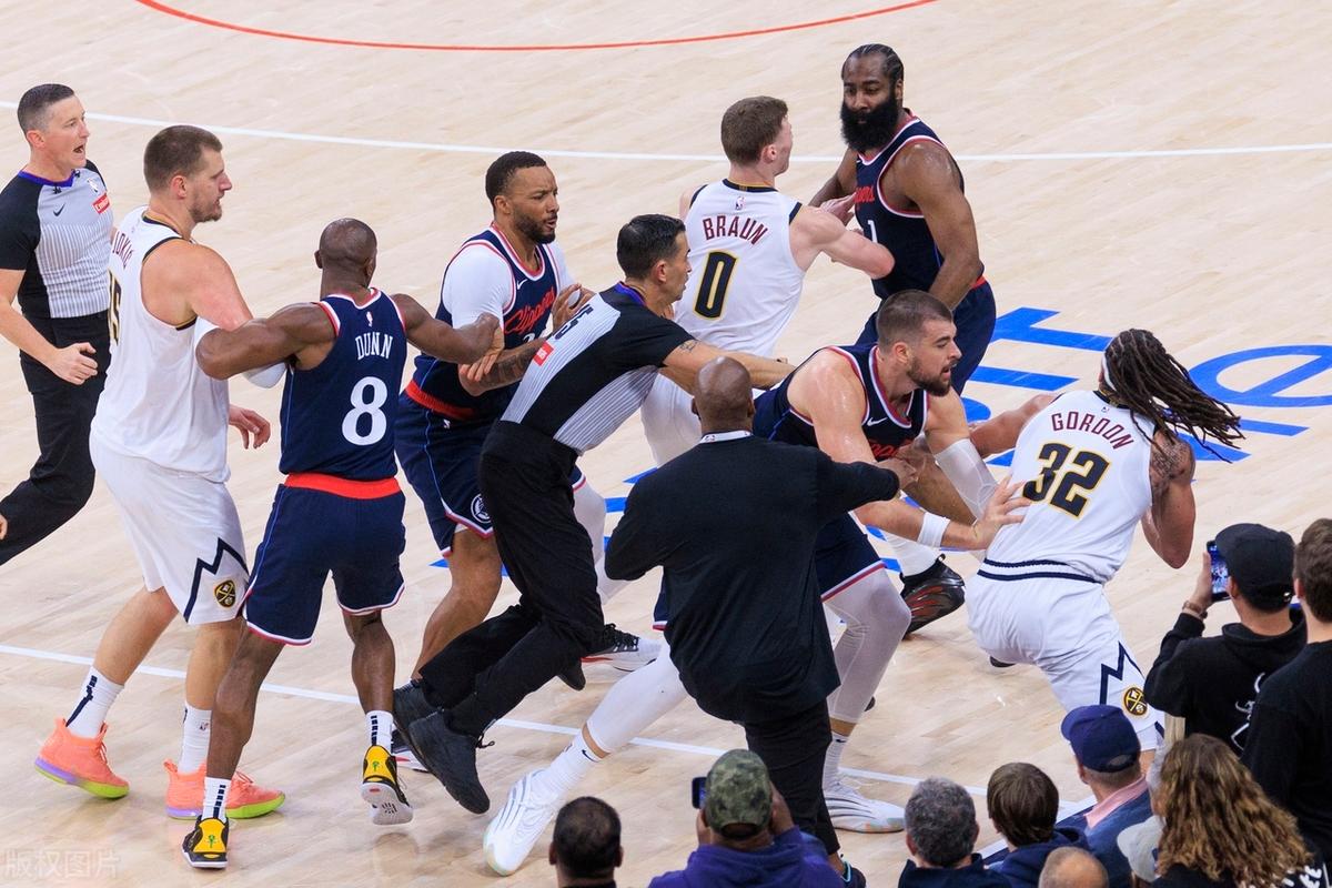 西部决赛快船逆转掘金，晋级总决赛