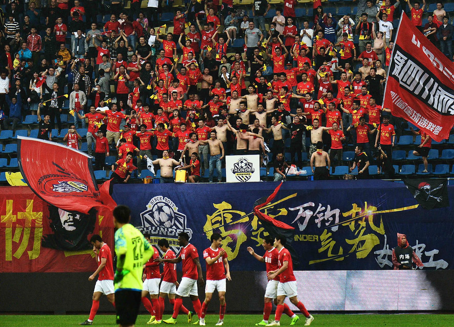 九游体育官网入口-英超比赛利物浦队横扫对手