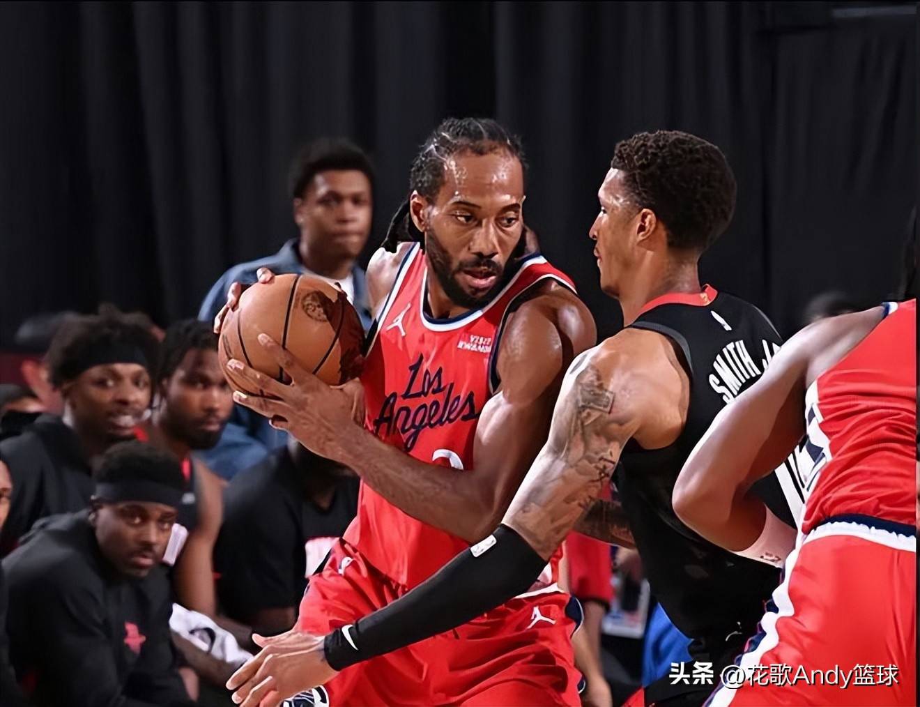 九游体育app下载-快船客场逆转公牛，莱昂纳德砍下分