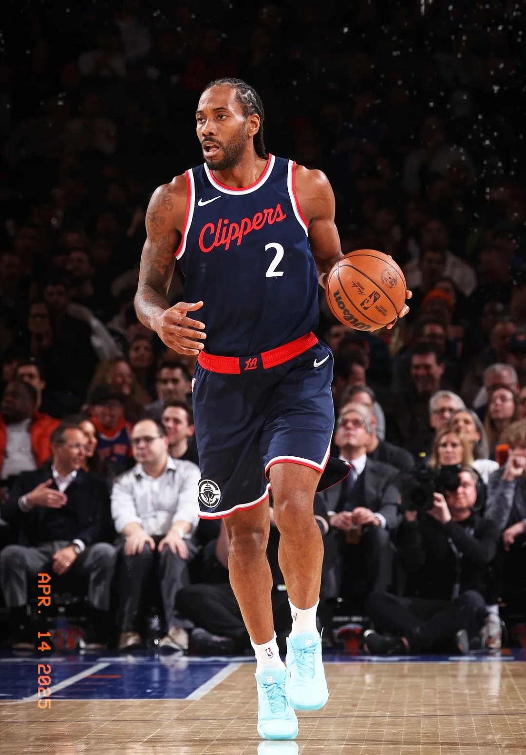 快船客场逆转公牛,莱昂纳德砍下分 快船客场逆转公牛,莱昂纳德砍下分